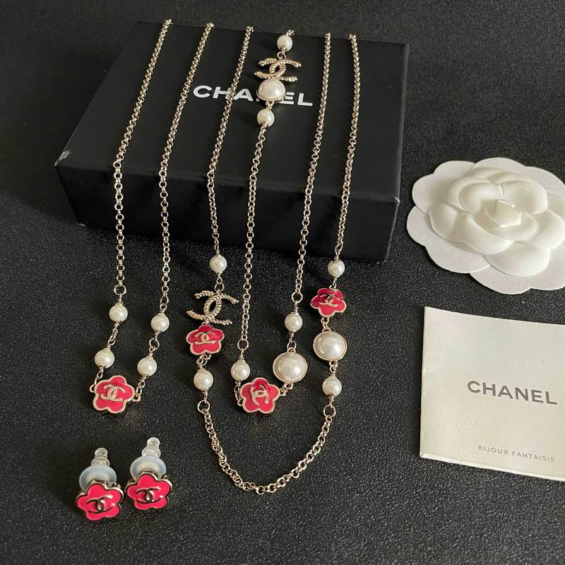 Chanel Suits 06yxs06